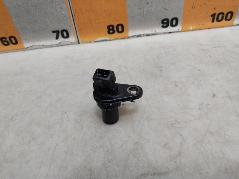 Датчик положения распредвала