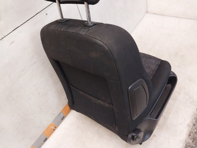 Сиденье переднее правое