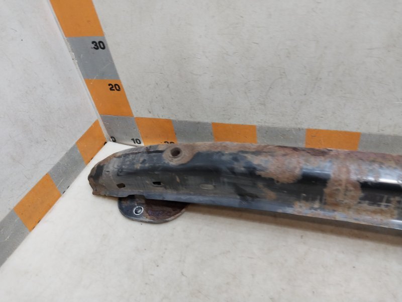 Усилитель заднего бампера