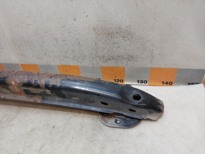 Усилитель заднего бампера