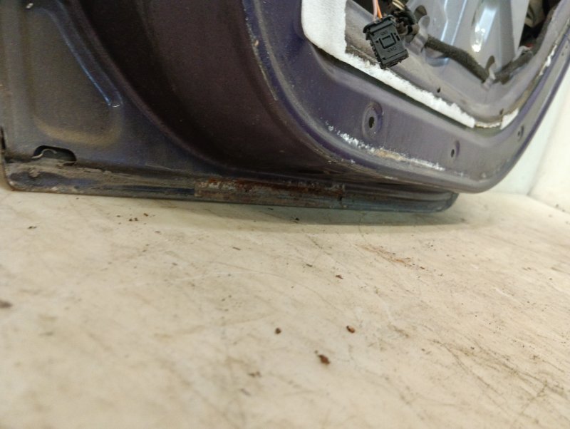 Дверь задняя правая