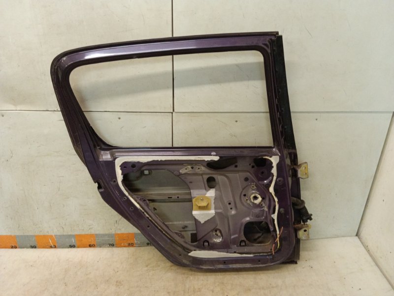 Дверь задняя левая