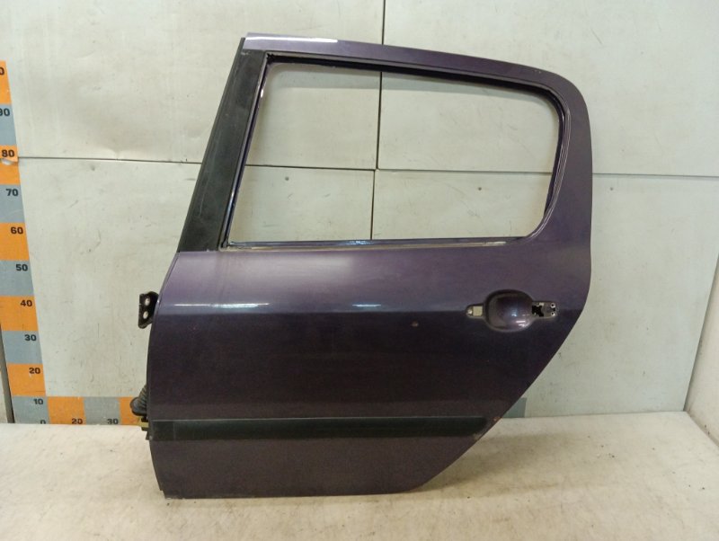 Дверь задняя левая
