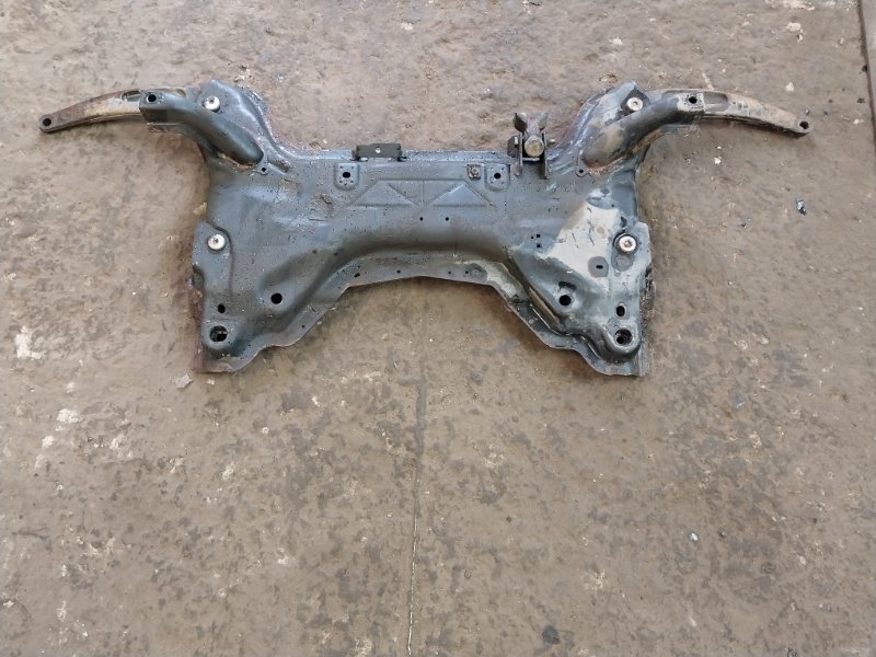 Балка подмоторная