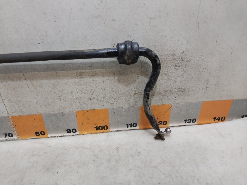 Стабилизатор передний