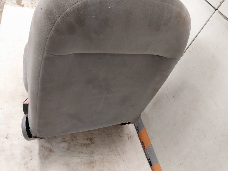 Сиденье переднее правое