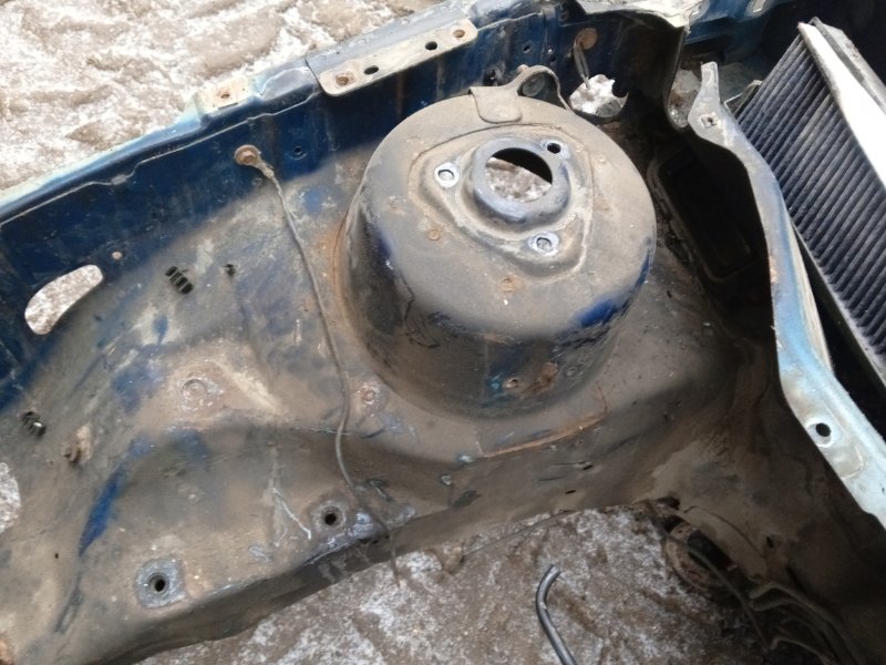 Кузовной элемент