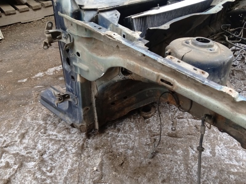 Кузовной элемент