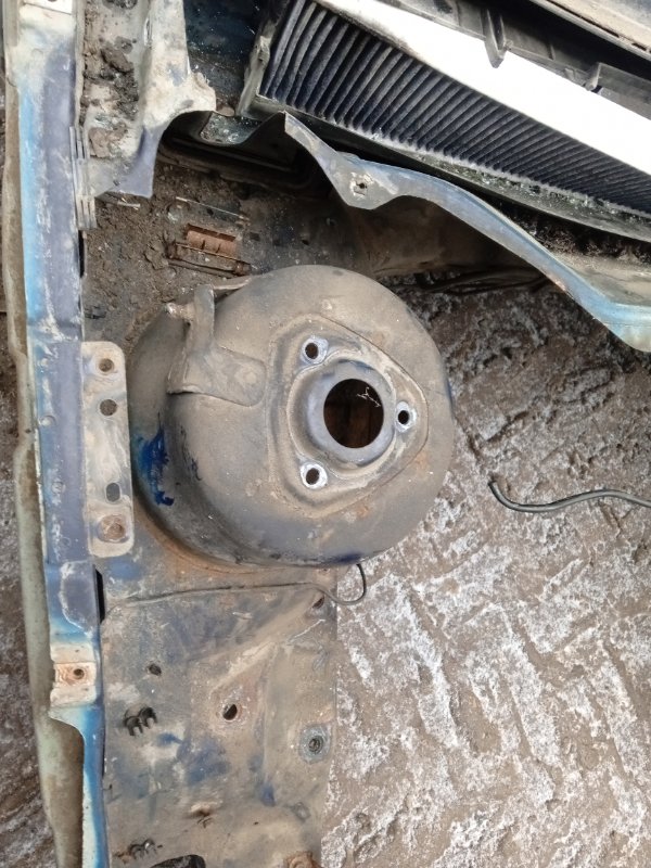 Лонжерон передний правый