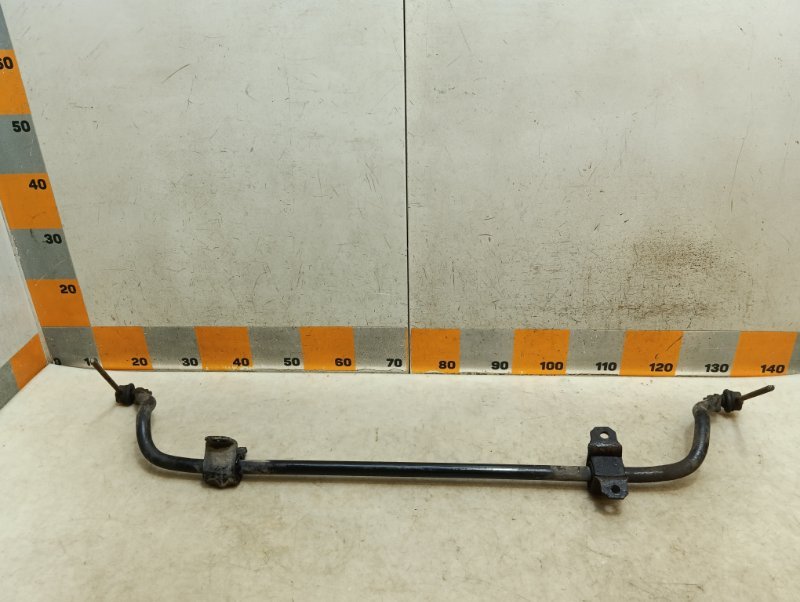 Стабилизатор передний