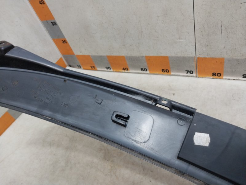 Решетка стеклоочистителей (Жабо)