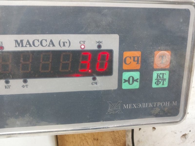 Стекло двери задней правой