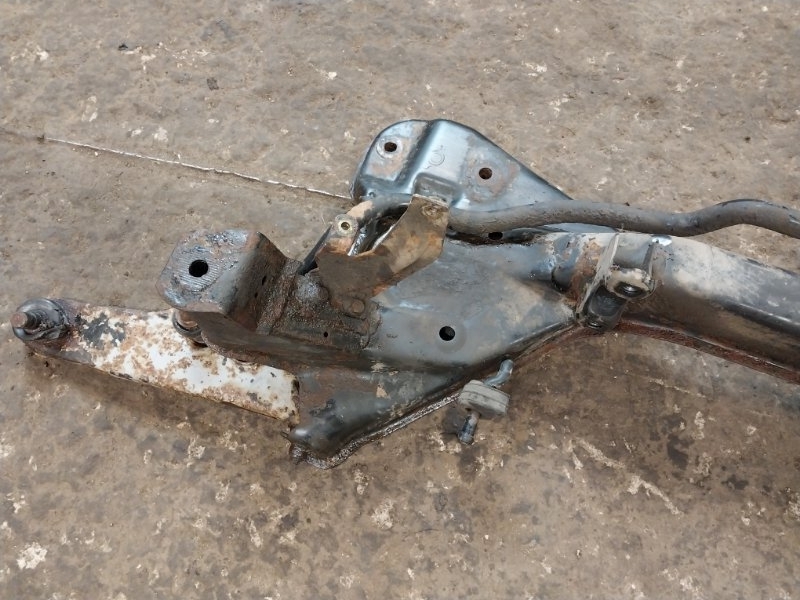 Балка подмоторная