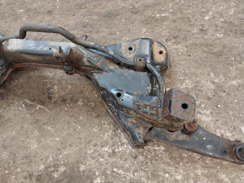 Балка подмоторная