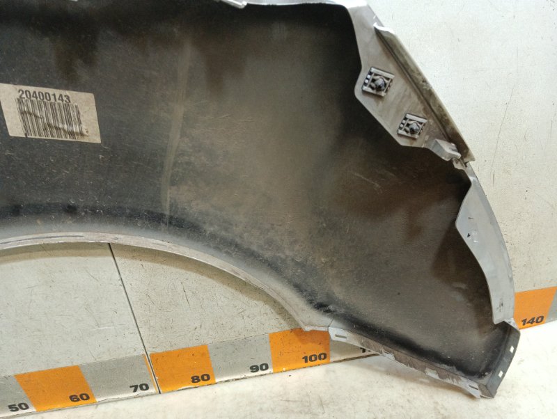 Крыло переднее левое