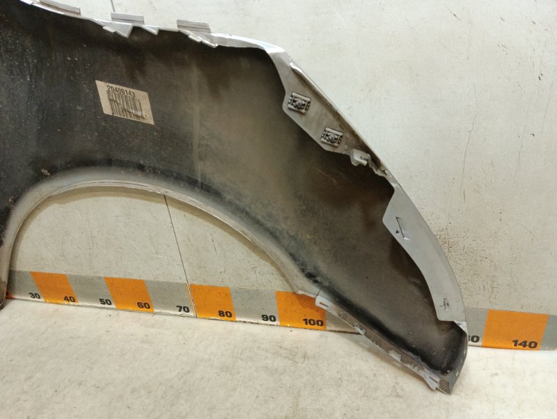 Крыло переднее левое