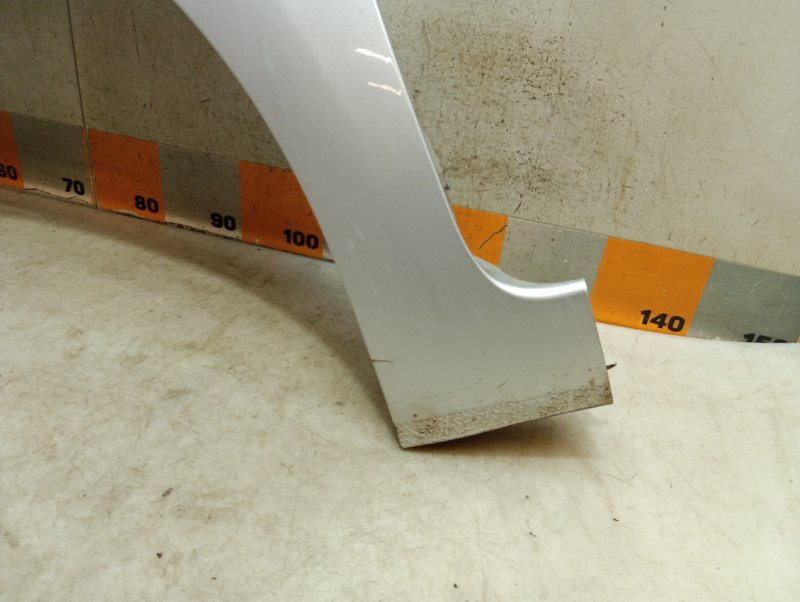 Крыло переднее левое