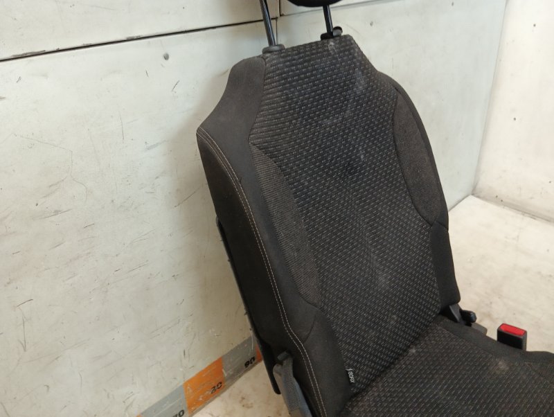 Сиденье салонное