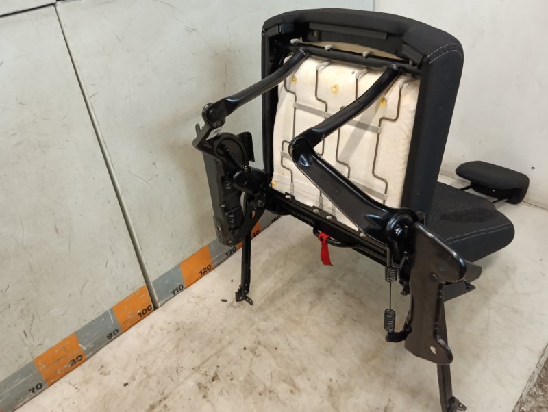 Сиденье салонное