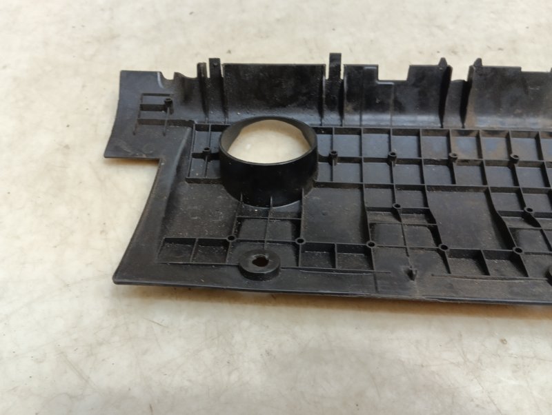 Крышка двигателя