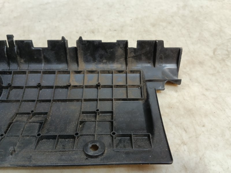 Крышка двигателя