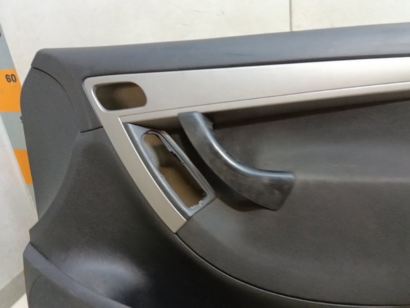 Обшивка двери