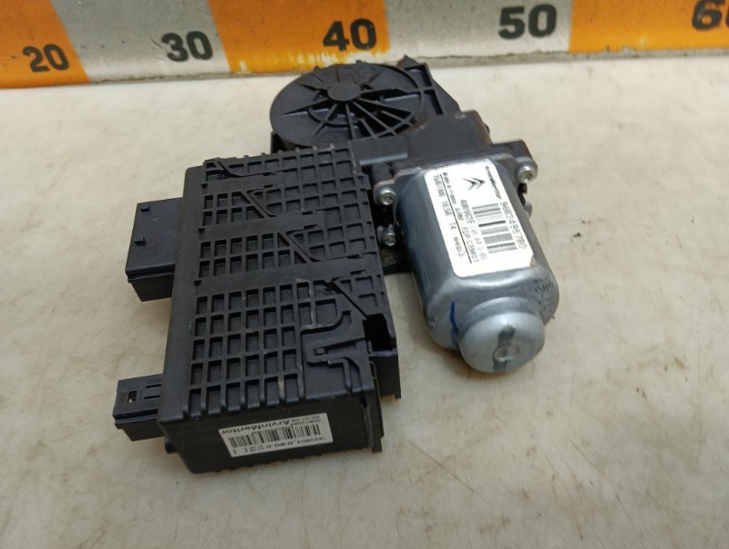 Моторчик стеклоподъемника