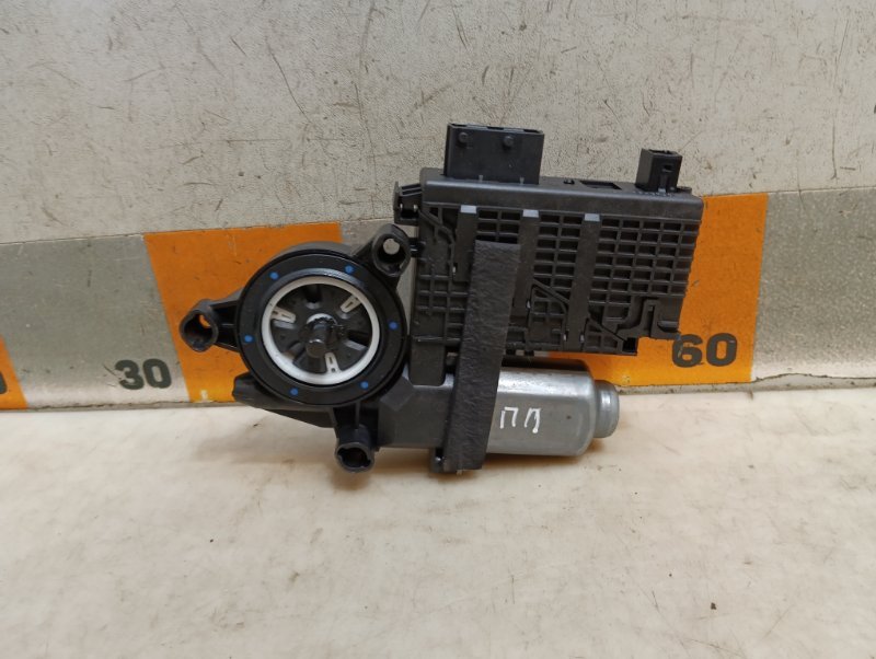 Моторчик стеклоподъемника