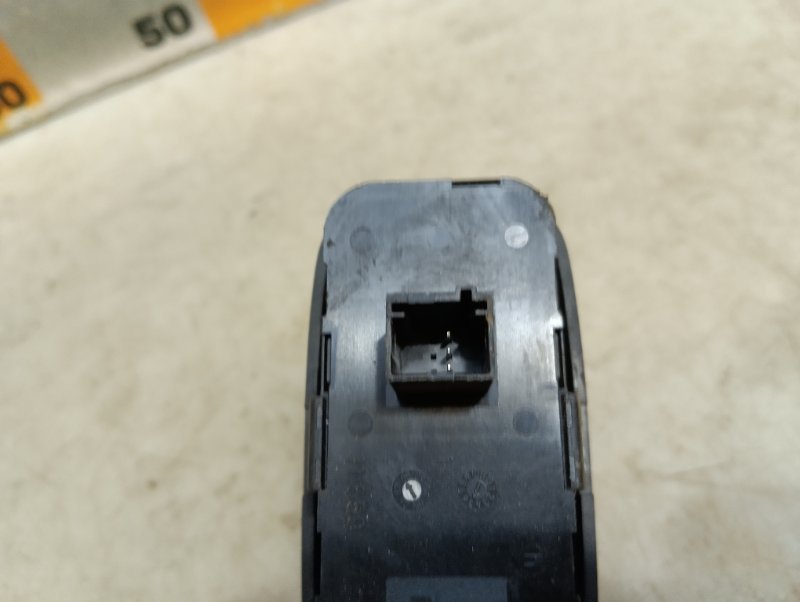 Блок управления стеклоподъемниками