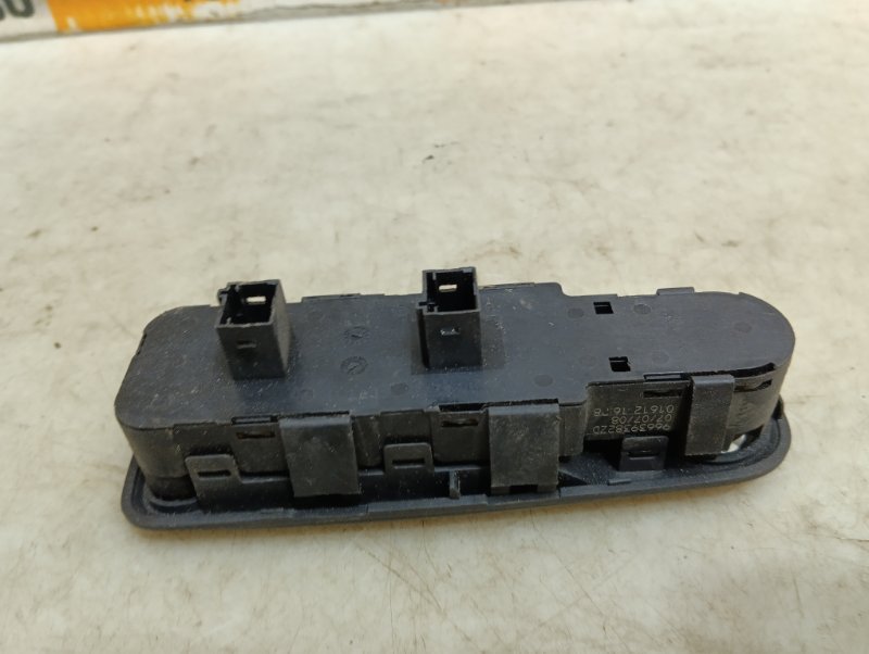 Блок управления стеклоподъемниками