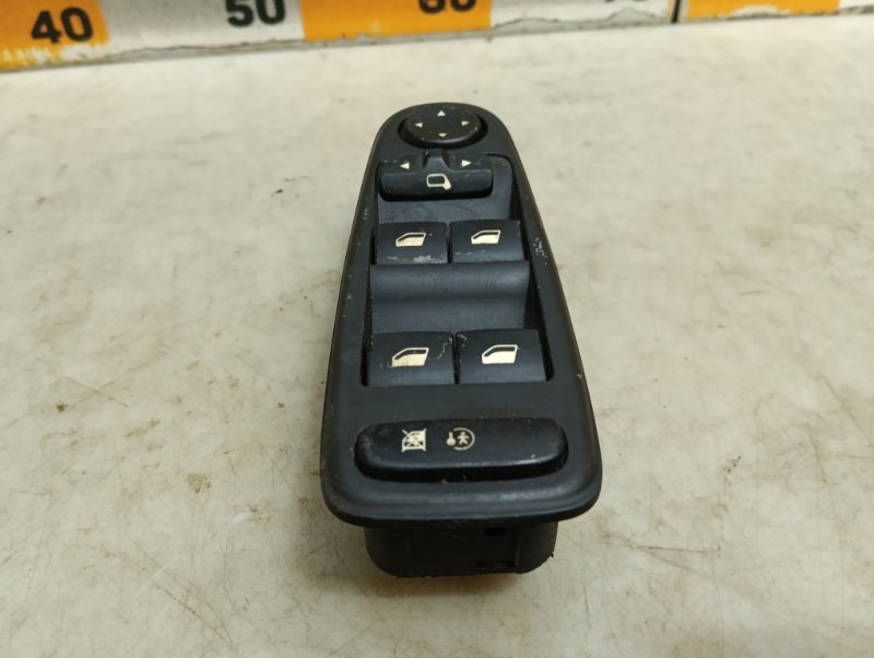 Блок управления стеклоподъемниками