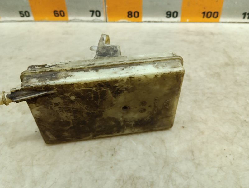 Бачок главного тормозного цилиндра