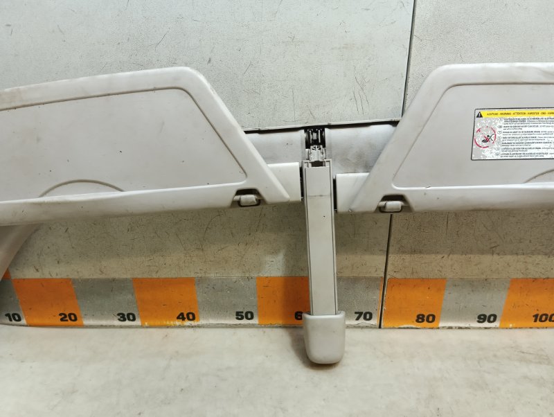 Козырек солнцезащитный