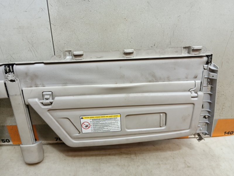 Козырек солнцезащитный