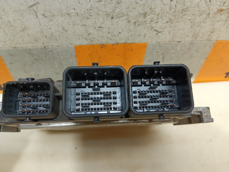 Блок управления двигателем