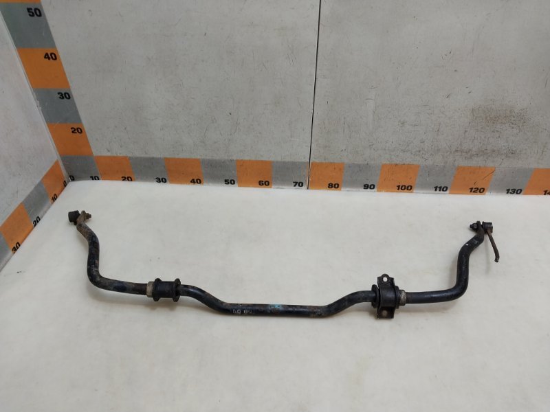 Стабилизатор передний