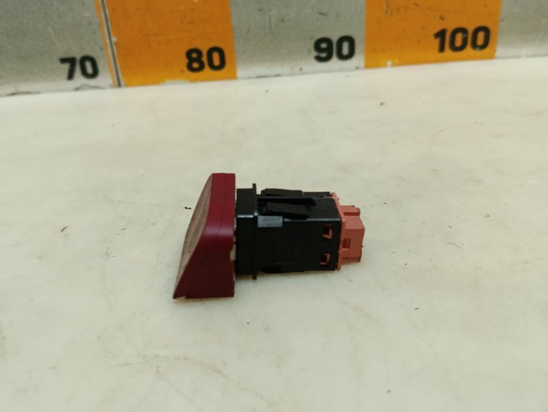 Кнопка аварийной остановки