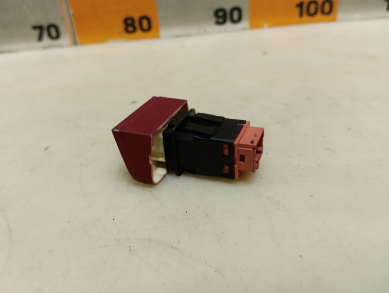 Кнопка аварийной остановки