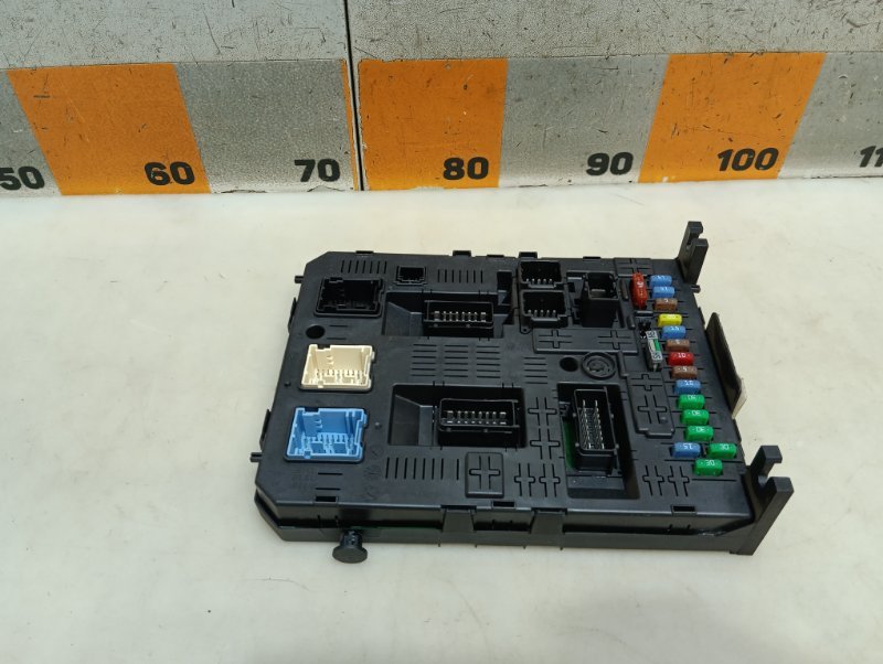 Блок предохранителей