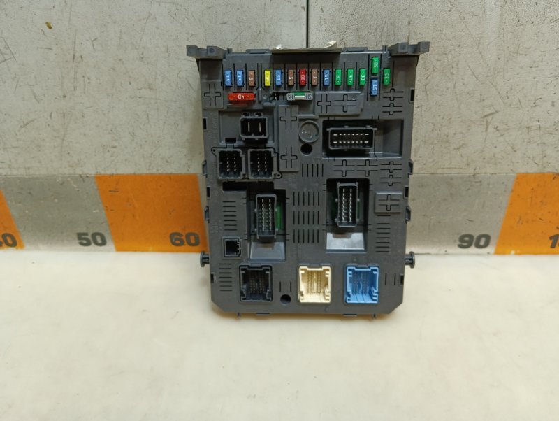 Блок предохранителей