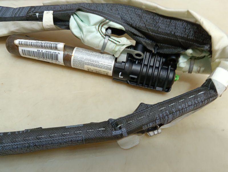 Подушка безопасности боковая (шторка)