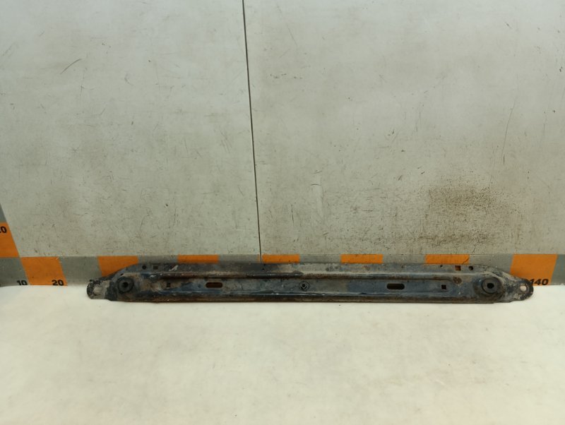 Балка подрадиаторная