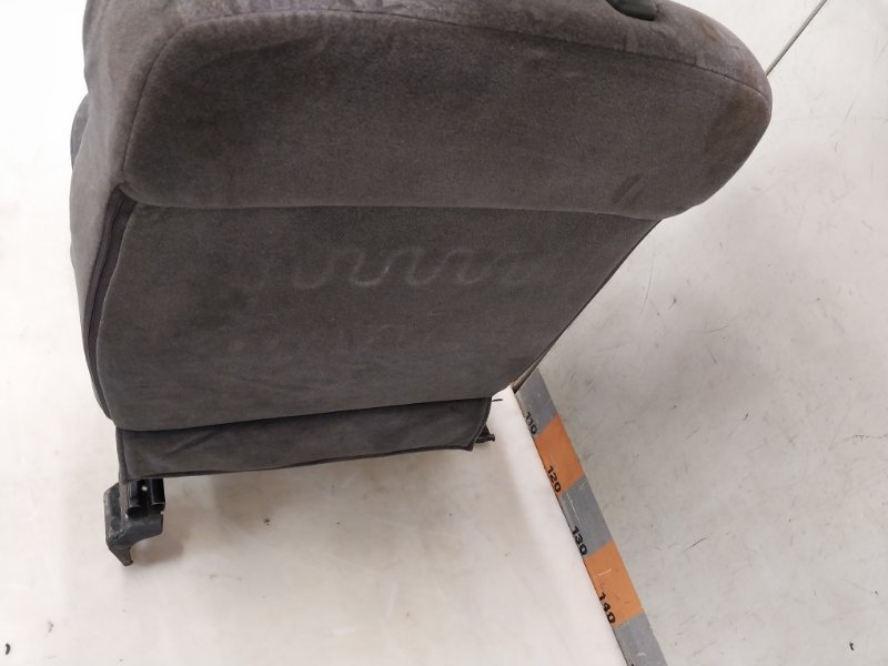 Сиденье переднее правое