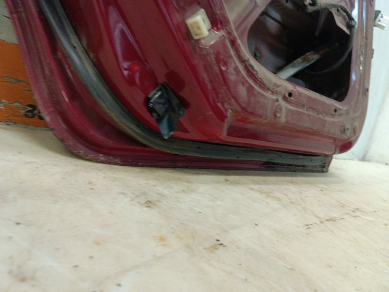 Дверь задняя левая