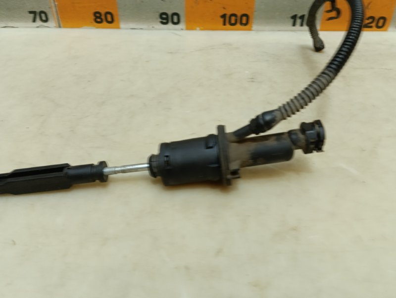 Цилиндр сцепления рабочий