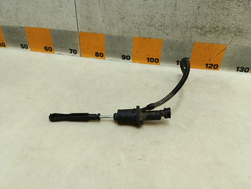 Цилиндр сцепления рабочий