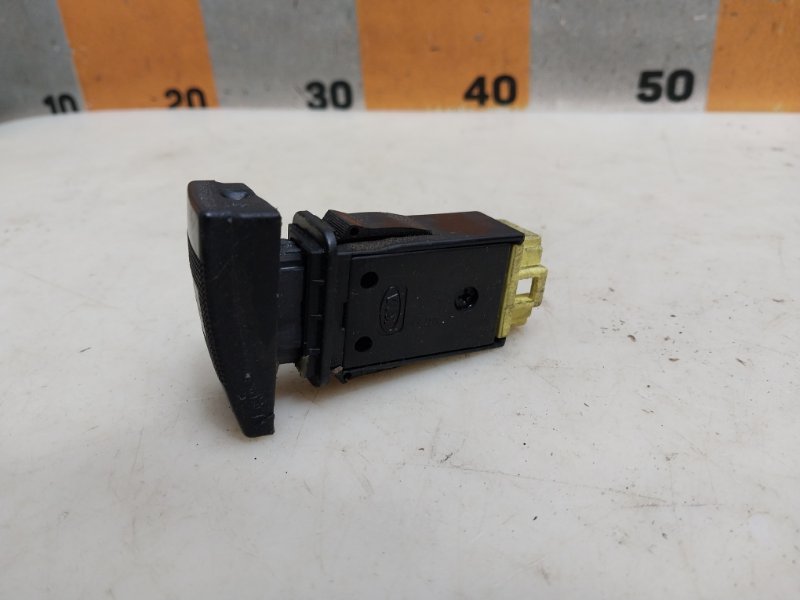 Кнопка обогрева переднего и заднего стекла