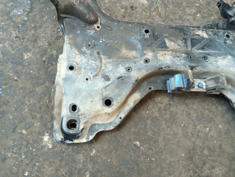 Балка подмоторная