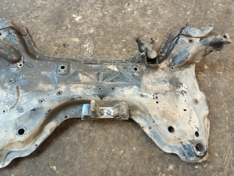 Балка подмоторная