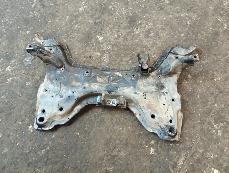 Балка подмоторная